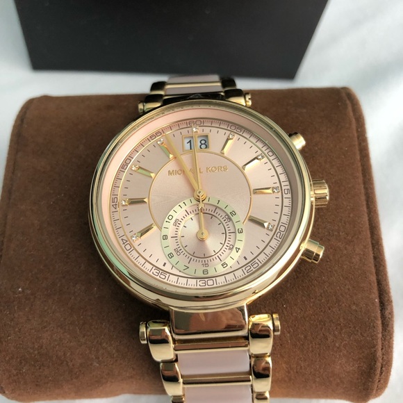 Michael Kors Accessories - NWT Michael Kors watch